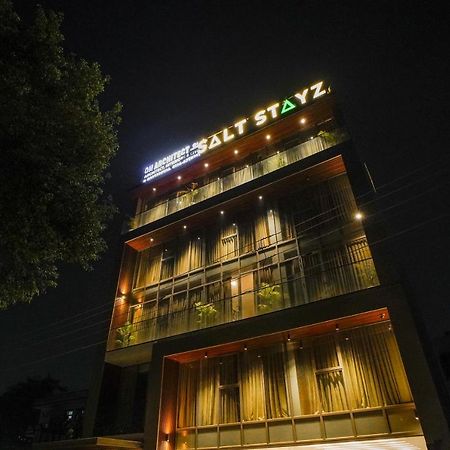 Saltstayz Grand Sky - Unitech Cyber Park Gurgaon Buitenkant foto